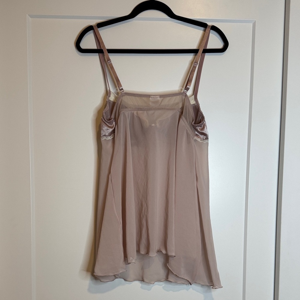 Gorgeous Pale Pink Slip - Picture 7 of 13